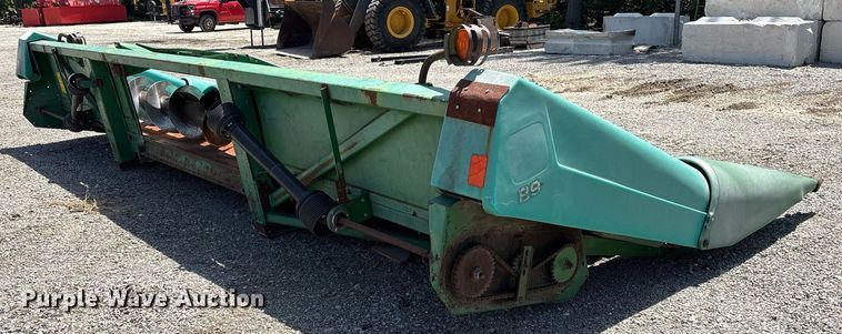 image for item DY0779 John Deere 893 corn head