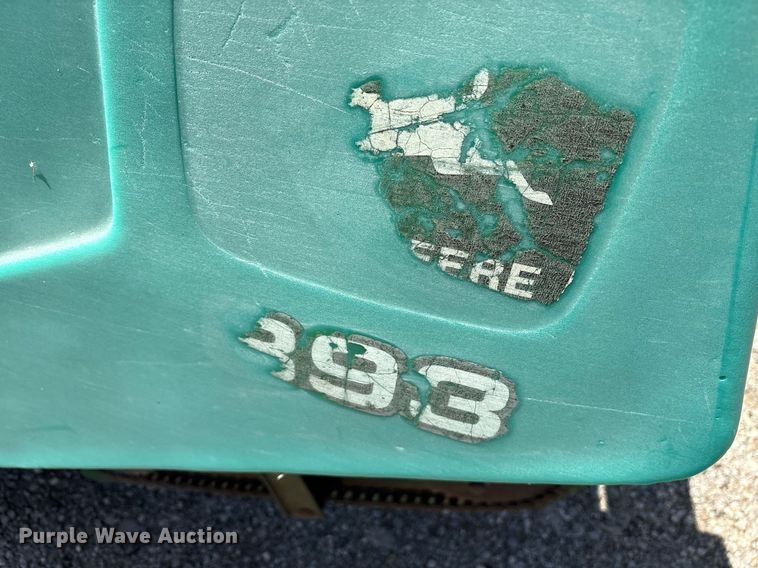 image for item DY0779 John Deere 893 corn head