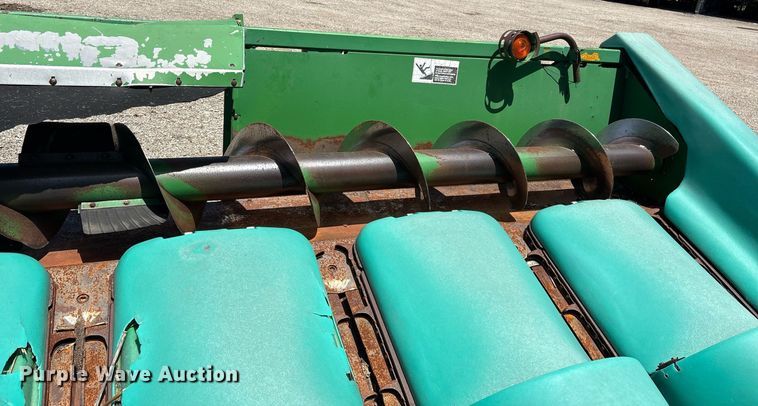 image for item DY0779 John Deere 893 corn head
