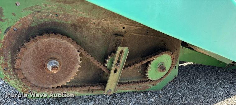image for item DY0779 John Deere 893 corn head