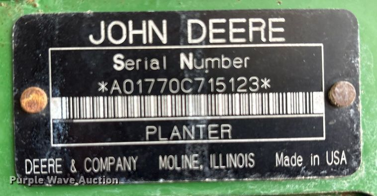 image for item DY0780 2001 John Deere 177ONT planter
