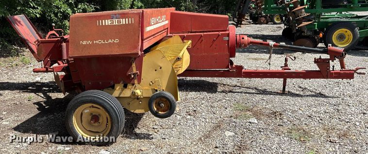 image for item DY0781 New Holland 316 small square baler