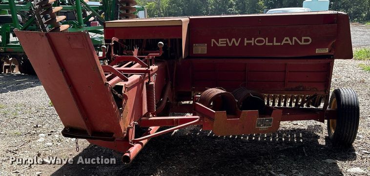 image for item DY0781 New Holland 316 small square baler
