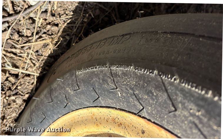 image for item DY0781 New Holland 316 small square baler