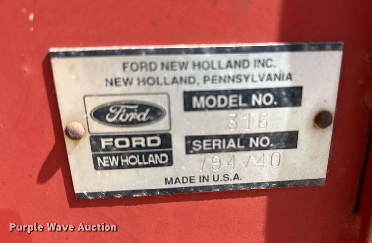 image for item DY0781 New Holland 316 small square baler