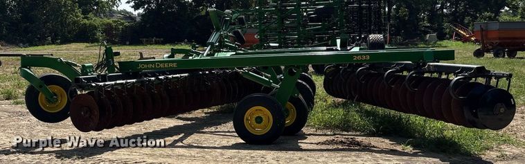 image for item DY0784 2023 John Deere 2633 tandem disk