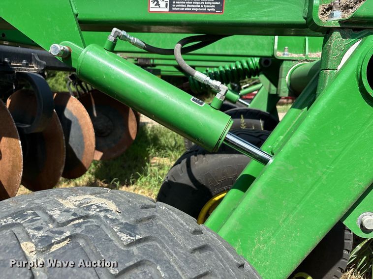 image for item DY0784 2023 John Deere 2633 tandem disk