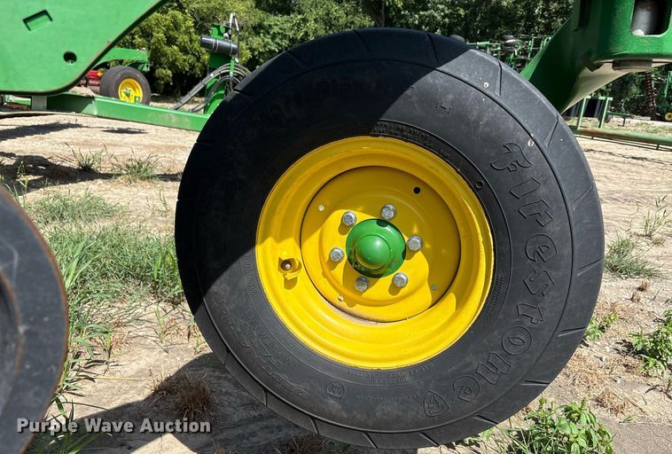 image for item DY0784 2023 John Deere 2633 tandem disk