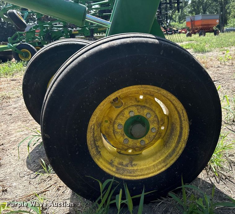 image for item DY0784 2023 John Deere 2633 tandem disk