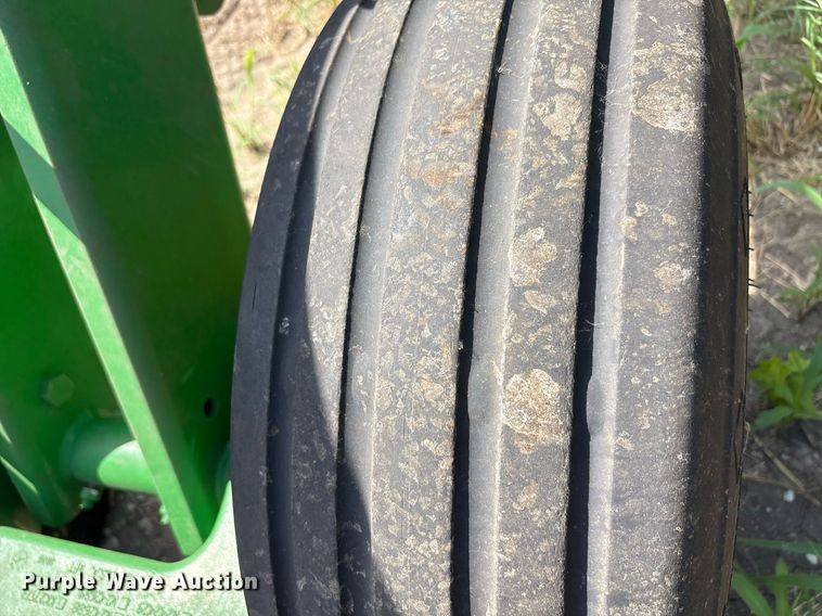 image for item DY0784 2023 John Deere 2633 tandem disk