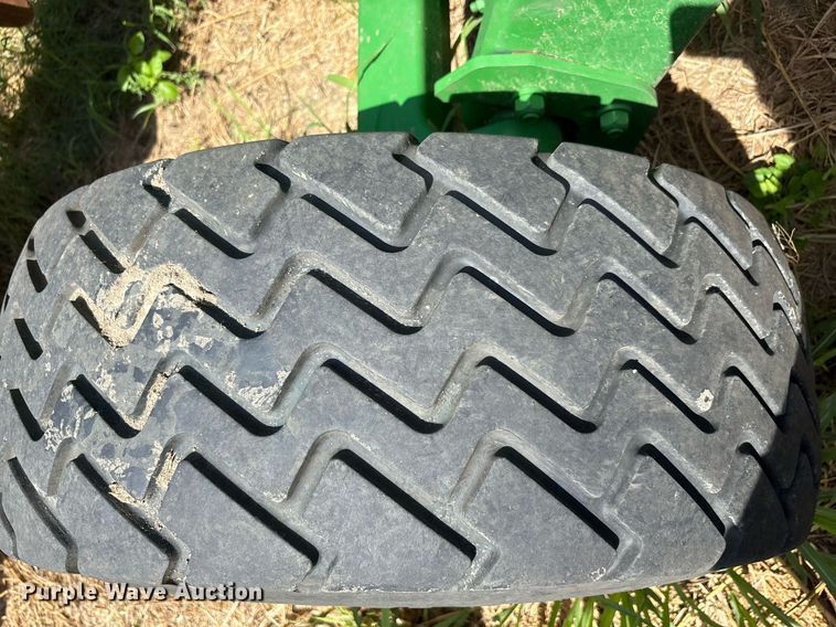 image for item DY0784 2023 John Deere 2633 tandem disk