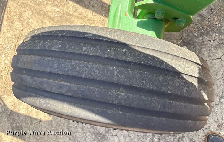 image for item DY0784 2023 John Deere 2633 tandem disk