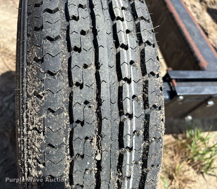 image for item DY0785 J&M HT8 header trailer