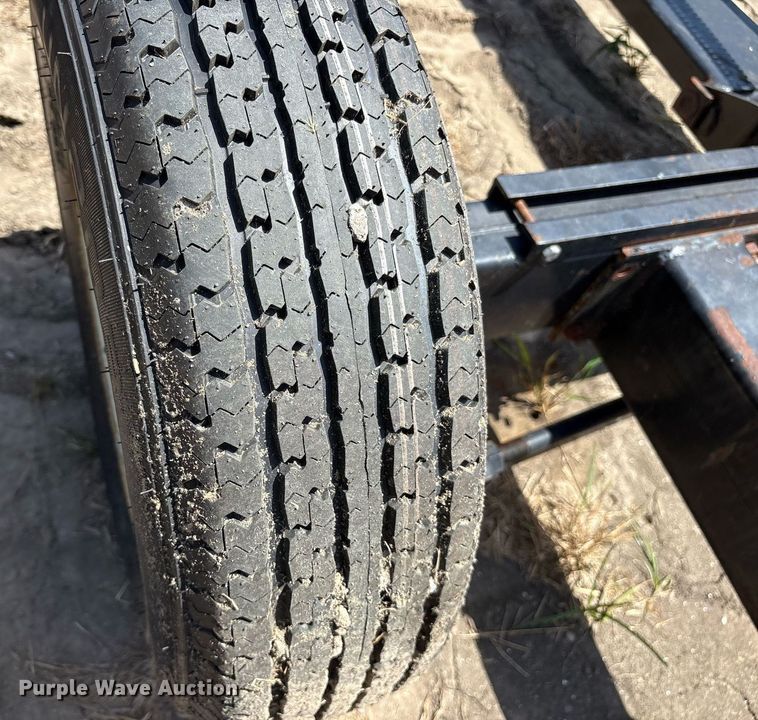 image for item DY0785 J&M HT8 header trailer