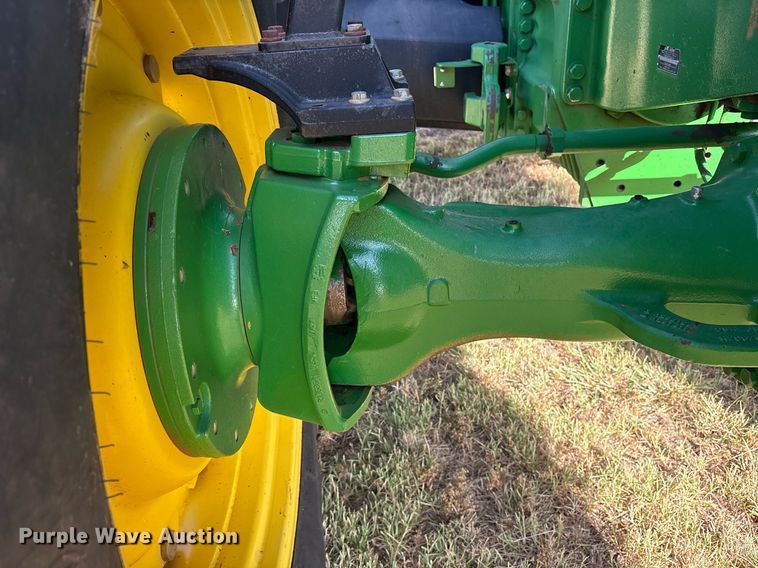 image for item DY0803 2011 John Deere 8260R MFWD tractor