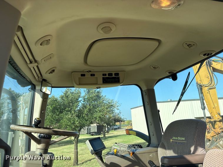 image for item DY0803 2011 John Deere 8260R MFWD tractor