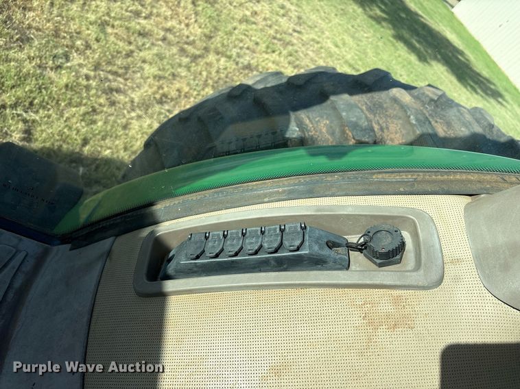 image for item DY0803 2011 John Deere 8260R MFWD tractor