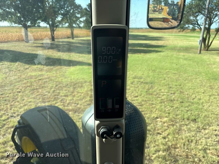 image for item DY0803 2011 John Deere 8260R MFWD tractor