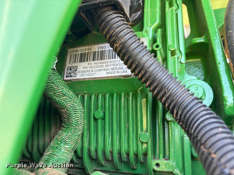 image for item DY0803 2011 John Deere 8260R MFWD tractor