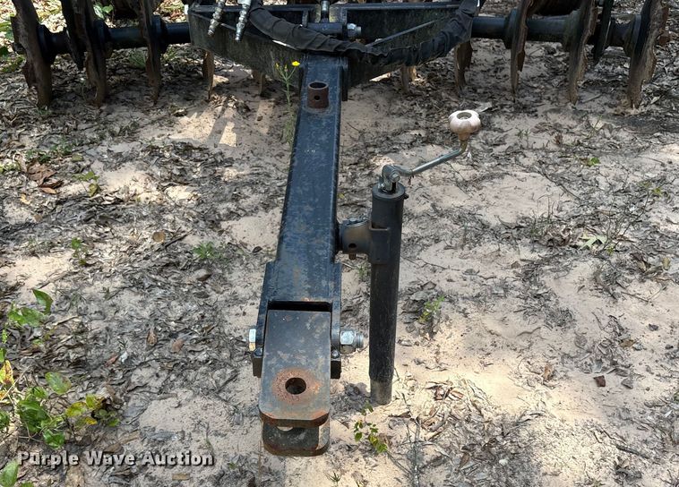 image for item DY0905 Armstrong Ag tandem disk