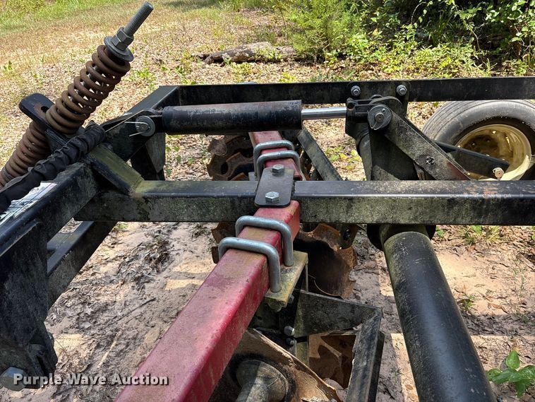 image for item DY0905 Armstrong Ag tandem disk