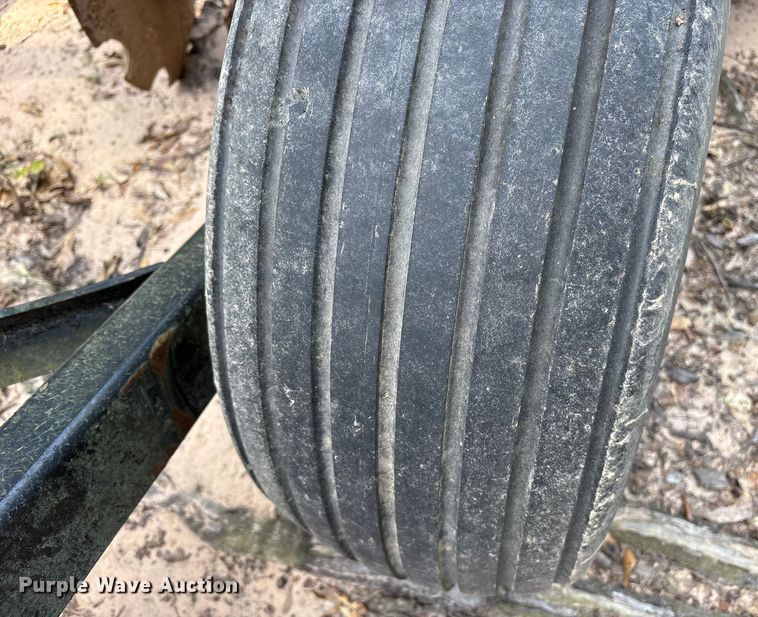 image for item DY0905 Armstrong Ag tandem disk