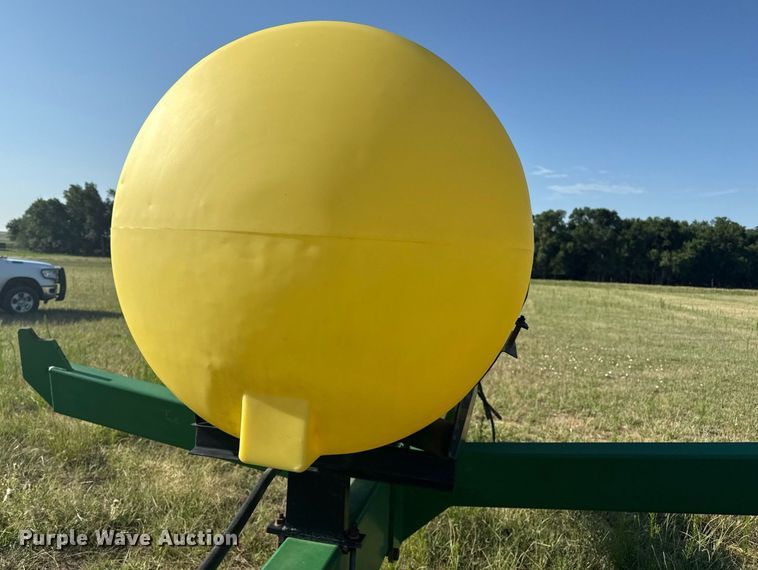 image for item DZ8718 2006 Great Plains 2N-3010 grain drill