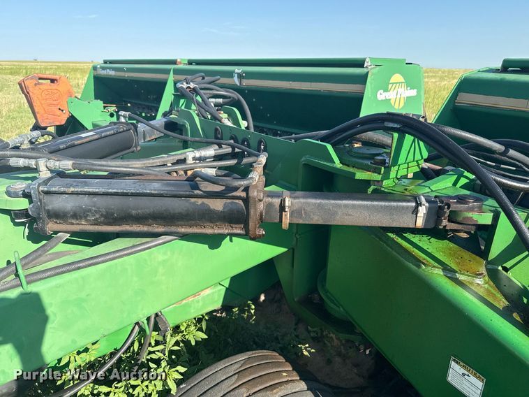 image for item DZ8718 2006 Great Plains 2N-3010 grain drill