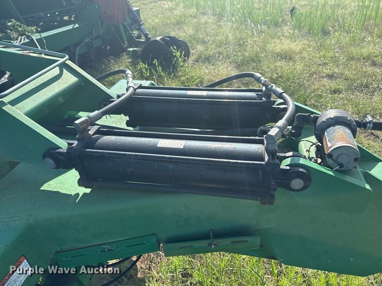 image for item DZ8718 2006 Great Plains 2N-3010 grain drill