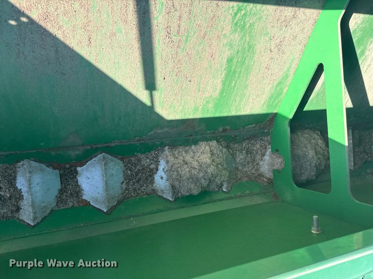 image for item DZ8718 2006 Great Plains 2N-3010 grain drill