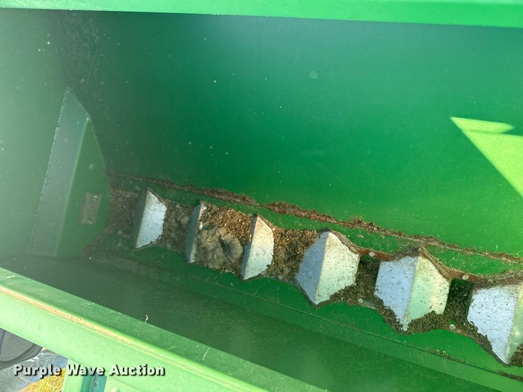 image for item DZ8718 2006 Great Plains 2N-3010 grain drill