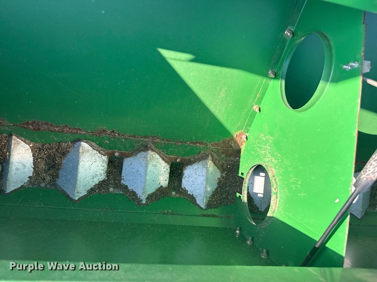 image for item DZ8718 2006 Great Plains 2N-3010 grain drill