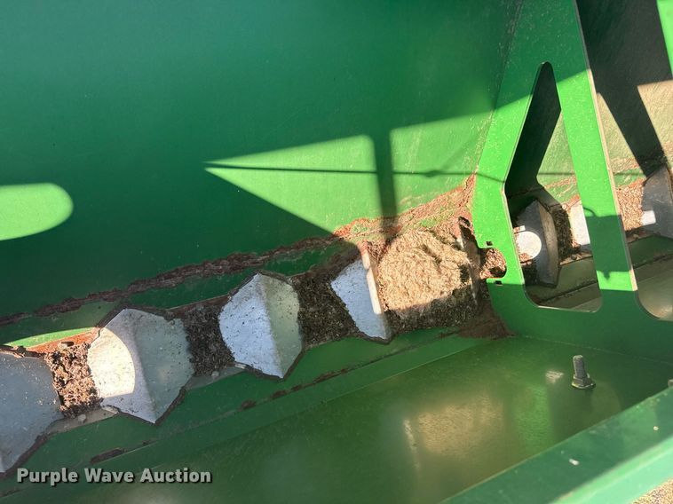 image for item DZ8718 2006 Great Plains 2N-3010 grain drill