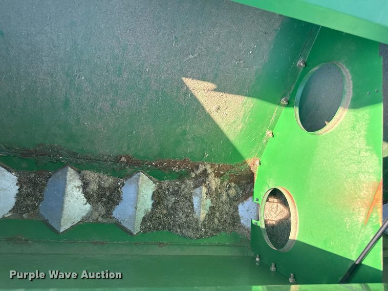 image for item DZ8718 2006 Great Plains 2N-3010 grain drill