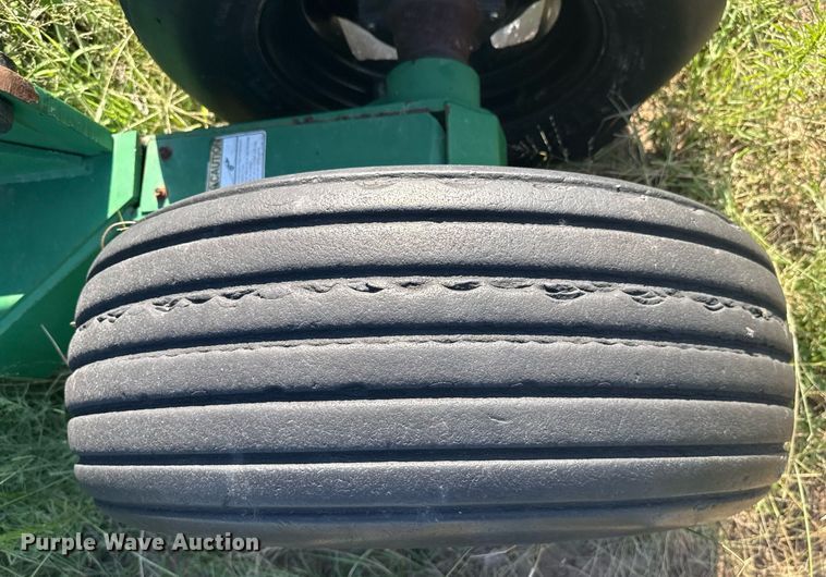 image for item DZ8718 2006 Great Plains 2N-3010 grain drill