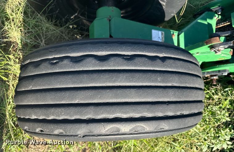 image for item DZ8718 2006 Great Plains 2N-3010 grain drill