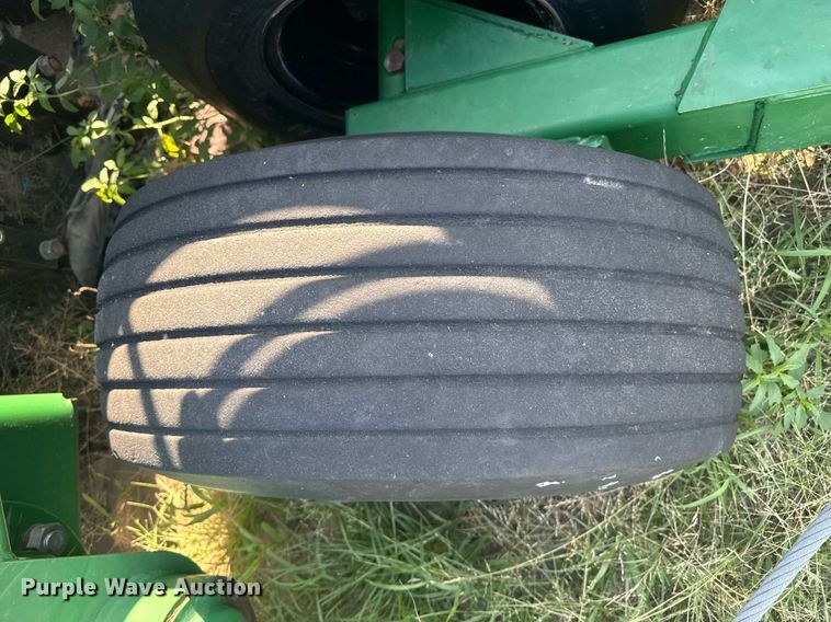 image for item DZ8718 2006 Great Plains 2N-3010 grain drill