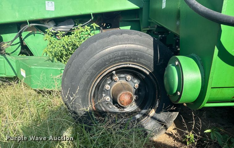 image for item DZ8718 2006 Great Plains 2N-3010 grain drill