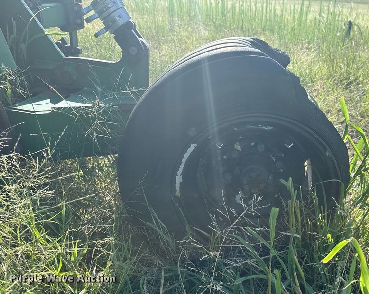 image for item DZ8718 2006 Great Plains 2N-3010 grain drill