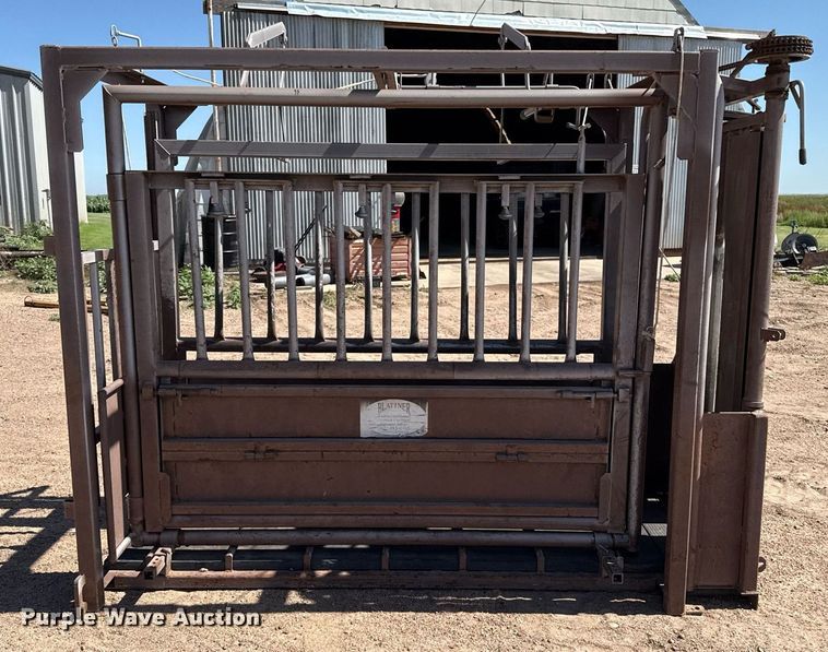 image for item DZ8727 Blattner livestock chute