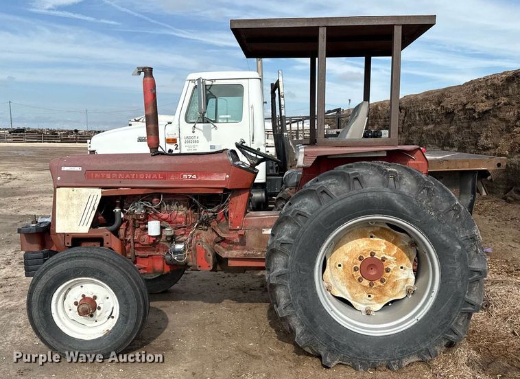 image for item DZ8739 International Harvester 574 tractor