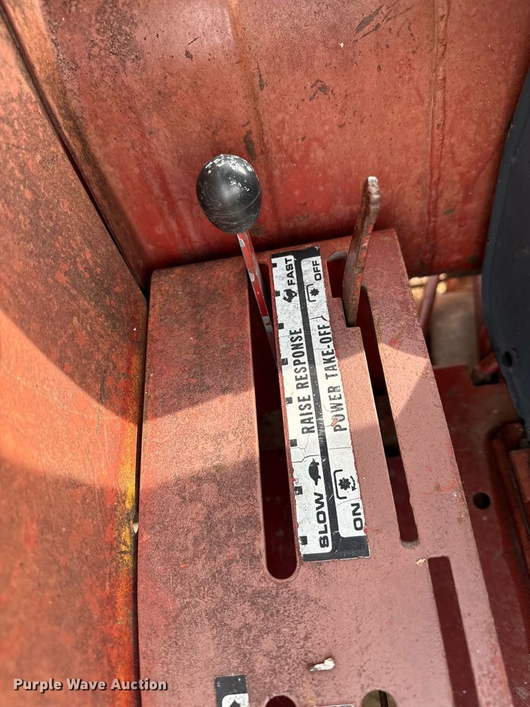 image for item DZ8739 International Harvester 574 tractor