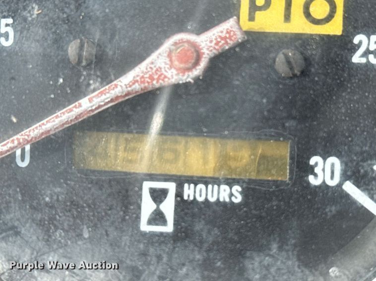 image for item DZ8739 International Harvester 574 tractor