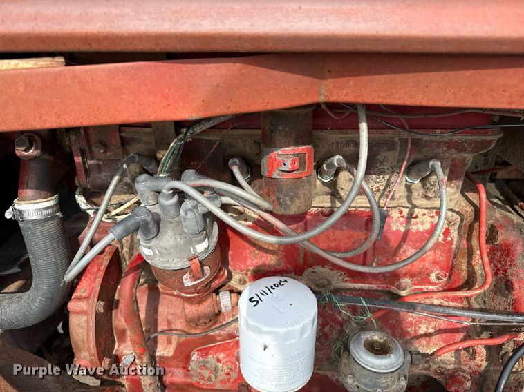 image for item DZ8739 International Harvester 574 tractor