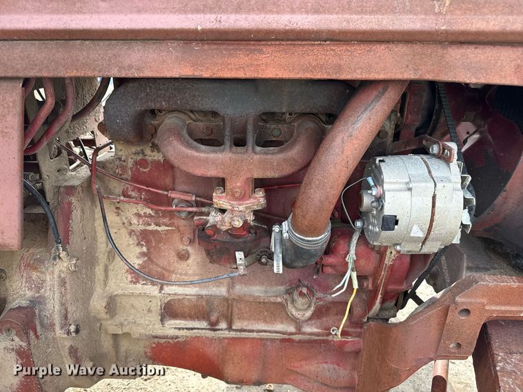image for item DZ8739 International Harvester 574 tractor