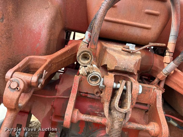 image for item DZ8739 International Harvester 574 tractor