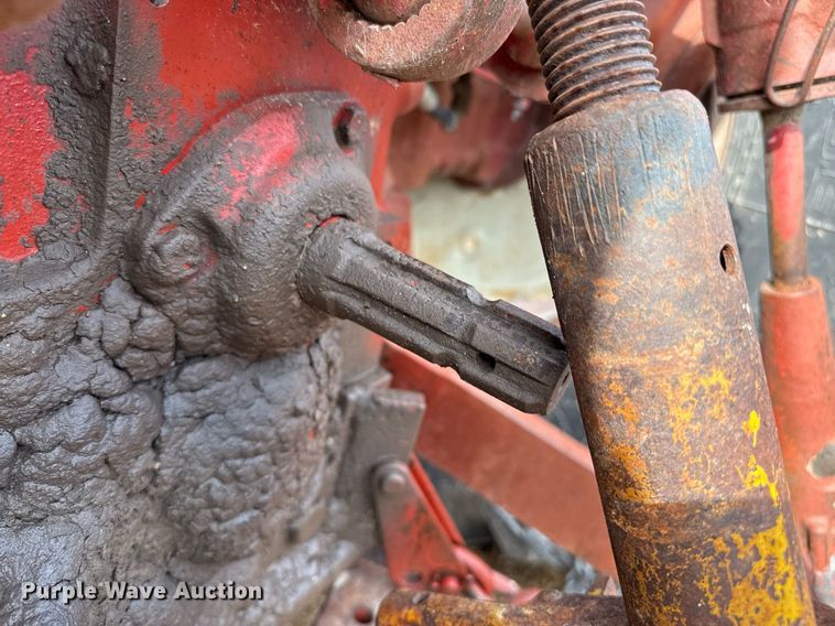 image for item DZ8739 International Harvester 574 tractor