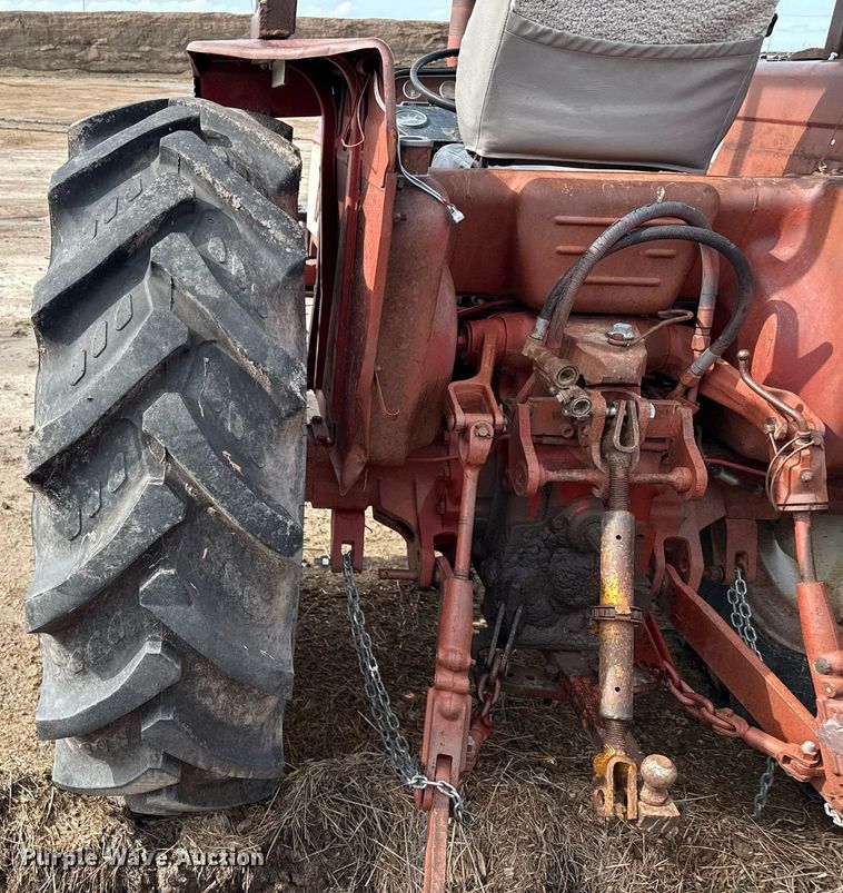 image for item DZ8739 International Harvester 574 tractor