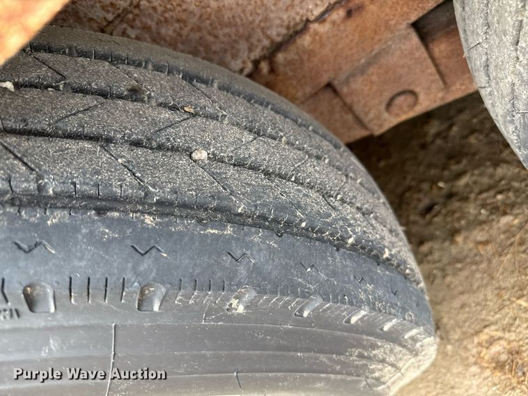 image for item DZ8743 livestock trailer