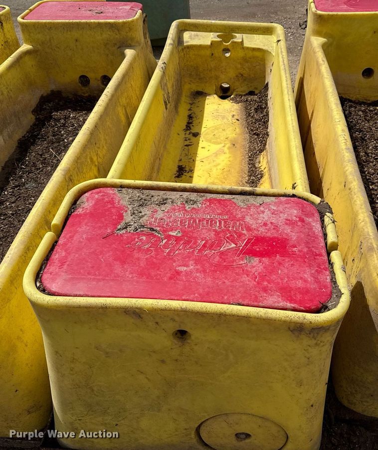 image for item DZ8754 (5) water troughs